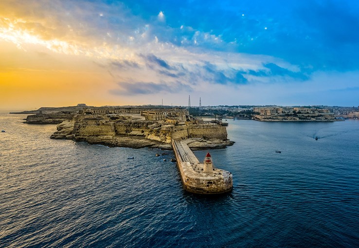 Breakwater Lighthouse | Malta Harbour